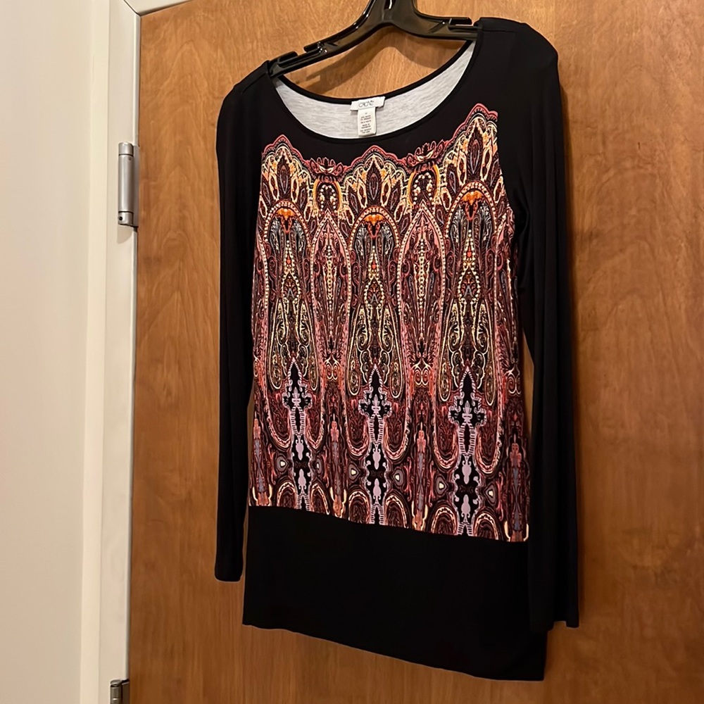 Cache Top With Design On Front And Back - image 5